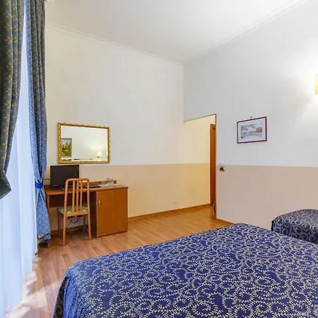 Hotel Paris-2